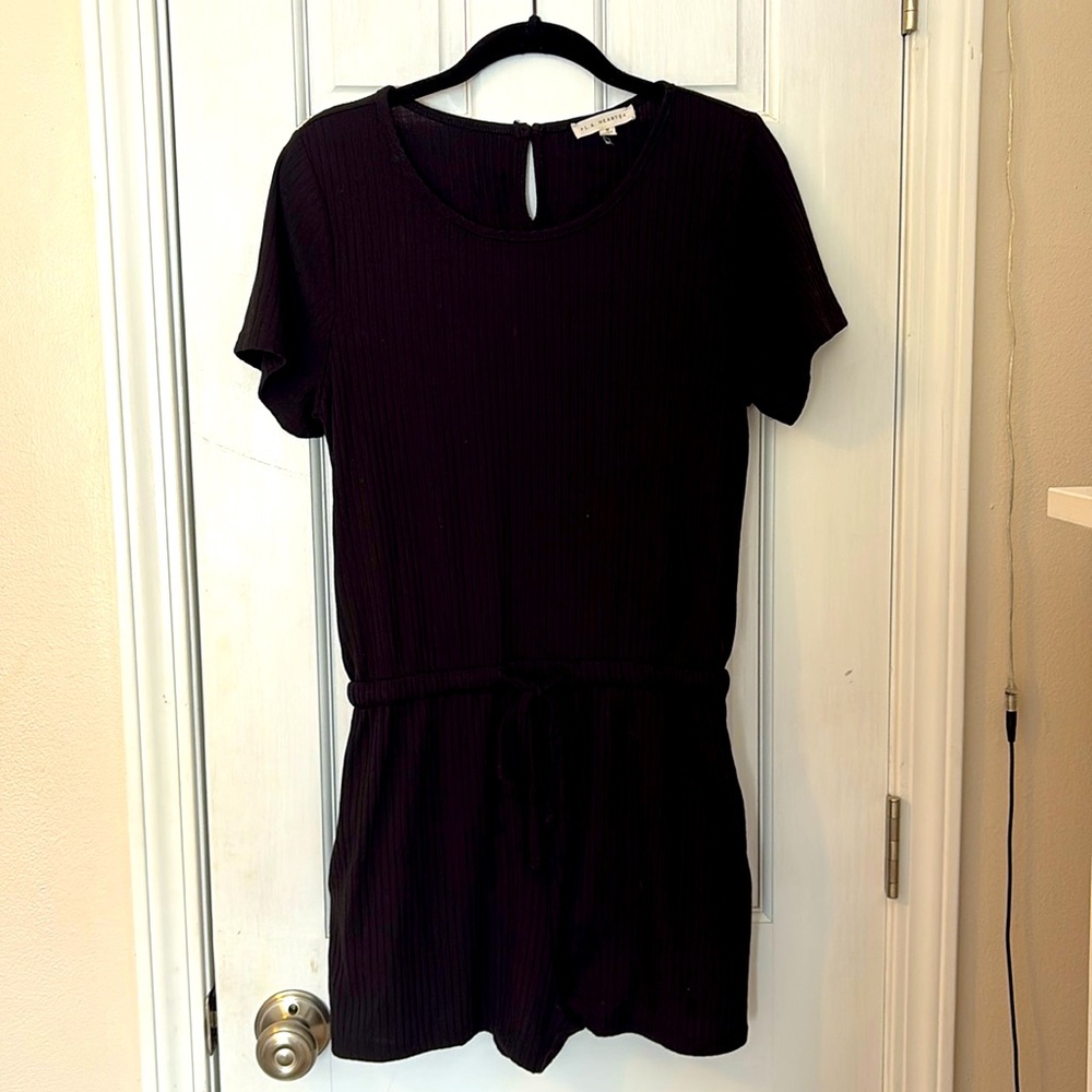 L.A. Hearts short sleeve romper